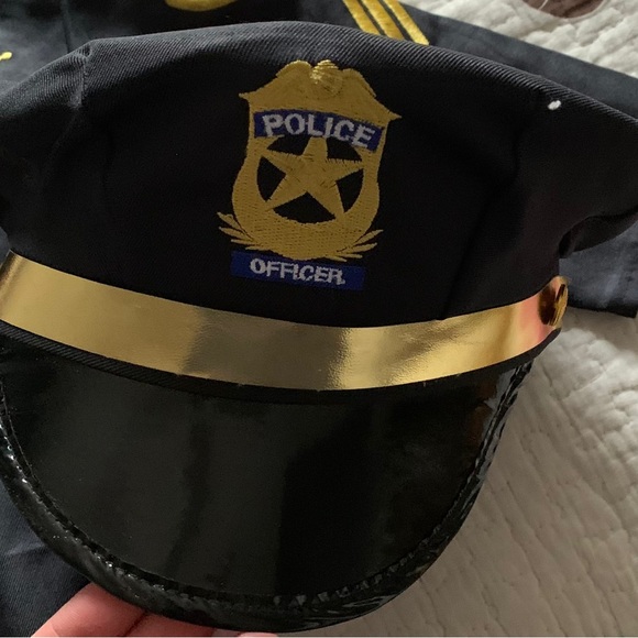 Kids Police Uniform with Cap - Picture 3 of 4